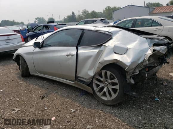2013 Hyundai Genesis Coupe R-Spec z VIN KMHHU6KJ4DU093471, wystawiony jako Copart lot #60106265 z przebiegiem Nie podano mil oraz Szkoda całkowita • Salvage title. Historia ofert i sprzedaży dostępna na DreamBid. Obrazek 2.