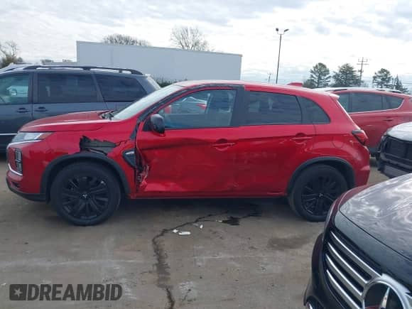 2023 Mitsubishi Outlander ES z VIN JA4ARUAU7PU009231, wystawiony jako IAAI lot #41297400 z przebiegiem 37 153 mil mil oraz . Historia ofert i sprzedaży dostępna na DreamBid. Obrazek 14.