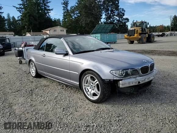 2004 BMW 3 Series 330Ci with VIN WBABW53454PL44047, listed as a Copart auction lot 82557435 with 74,299 mi miles and Salvage title. Bid and sale history available at DreamBid. Image 13.