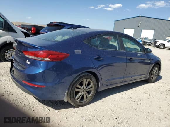 2018 Hyundai Elantra SEL z VIN 5NPD84LF8JH229905, wystawiony jako Copart lot #57084045 z przebiegiem Nie podano mil oraz Szkoda całkowita • Salvage title. Historia ofert i sprzedaży dostępna na DreamBid. Obrazek 3.