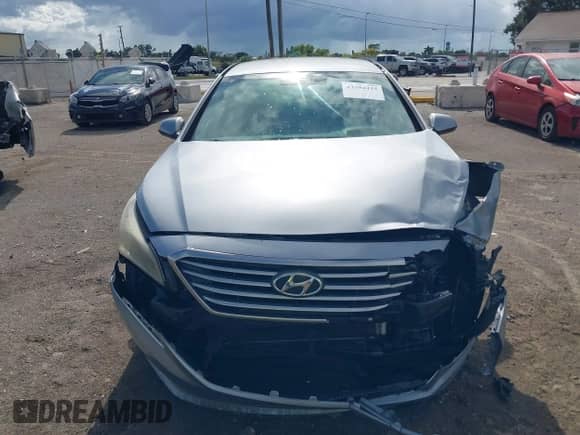 2015 Hyundai Sonata SE z VIN 5NPE24AF7FH184519, wystawiony jako IAAI lot #43394425 z przebiegiem 195 762 mil mil oraz . Historia ofert i sprzedaży dostępna na DreamBid. Obrazek 11.