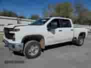 2024 Chevrolet Silverado 2500HD Work Truck с VIN 2GC4YLE74R1138806, выставлен на аукционе Copart как лот 48554225 с пробегом 76 768 миль миль и Списание • Salvage title. История ставок и продаж доступна на DreamBid. Изображение 1.
