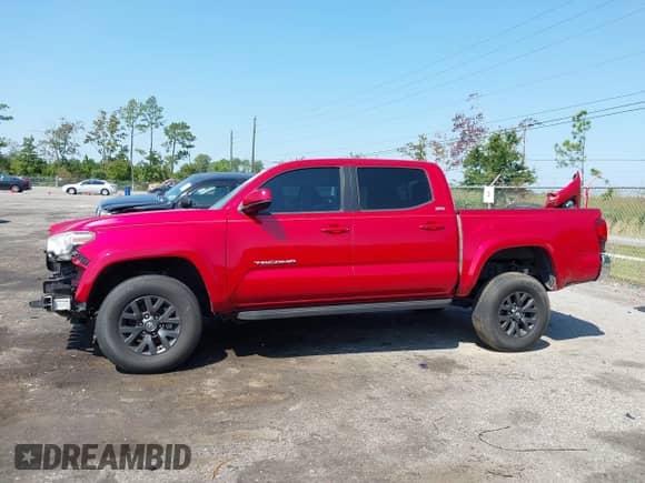 2021 Toyota Tacoma SR5 with VIN 3TYAZ5CN0MT012512, listed as a IAAI auction lot 43257664 with 34,488 mi miles and . Bid and sale history available at DreamBid. Image 13.