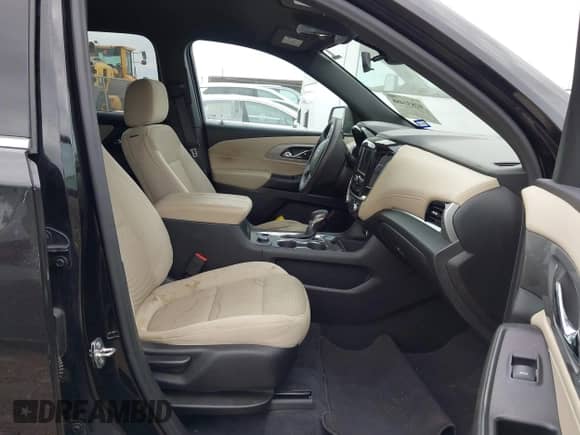 2022 Chevrolet Traverse LS with VIN 1GNERFKW6NJ161297, listed as a IAAI auction lot 42831488 with 131,687 mi miles and . Bid and sale history available at DreamBid. Image 5.