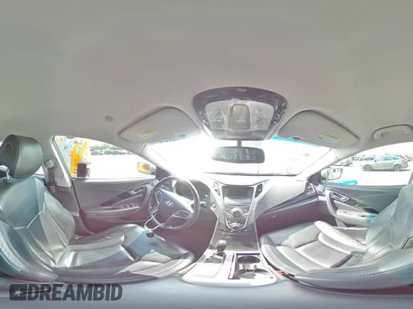 2014 Hyundai Azera with VIN KMHFG4JG7EA419579, listed as a Copart auction lot 68724675 with 85,911 mi miles and Salvage title. Bid and sale history available at DreamBid. Image 14.