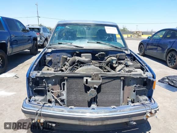 1997 GMC Sierra 1500 с VIN 1GTEC19R7VE526575, выставлен на аукционе IAAI как лот 42897970 с пробегом 277 978 миль миль и . История ставок и продаж доступна на DreamBid. Изображение 12.