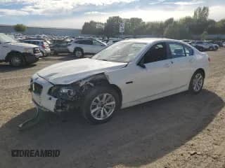 2016 BMW 5 Series 528i xDrive с VIN WBA5A7C54GG643226, выставлен на аукционе Copart как лот 81982885 с пробегом 48 990 миль миль и Списание • Salvage title. История ставок и продаж доступна на DreamBid. Изображение 1.