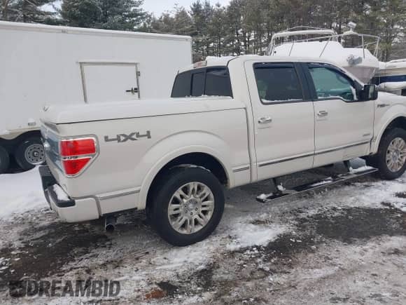 2011 Ford F-150 XLT z VIN 1FTFW1ET5BFB28350, wystawiony jako IAAI lot #41445392 z przebiegiem 172 659 mil mil oraz . Historia ofert i sprzedaży dostępna na DreamBid. Obrazek 4.