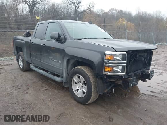 2015 Chevrolet Silverado 1500 LT with VIN 1GCRCREH9FZ343346, listed as a IAAI auction lot 40937095 with 88,735 mi miles and . Bid and sale history available at DreamBid. Image 1.