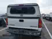 2002 Chevrolet Silverado 2500HD LS с VIN 1GCHC23U02F184540, выставлен на аукционе IAAI как лот 42579987 с пробегом Не указан миль и . История ставок и продаж доступна на DreamBid. Изображение 15.