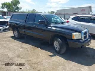 2007 Dodge Dakota SLT с VIN 1D7HE42N87S214811, выставлен на аукционе IAAI как лот 42839436 с пробегом 272 405 миль миль и . История ставок и продаж доступна на DreamBid. Изображение 1.