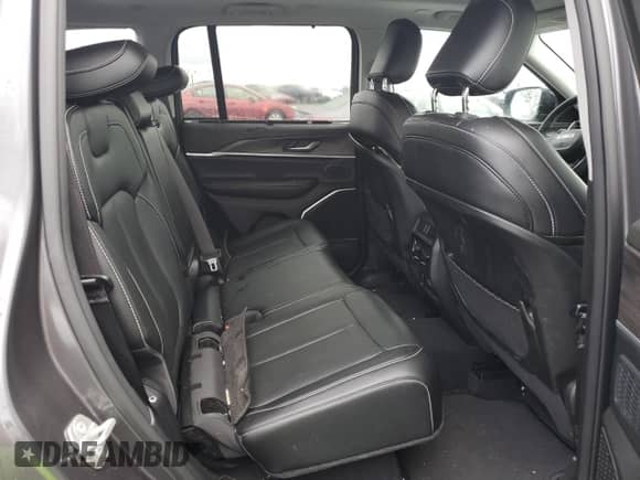 2024 Jeep Grand Cherokee with VIN 1C4RJYB65RC681420, listed as a Copart auction lot 84755335 with 8,653 mi miles and Salvage title. Bid and sale history available at DreamBid. Image 11.