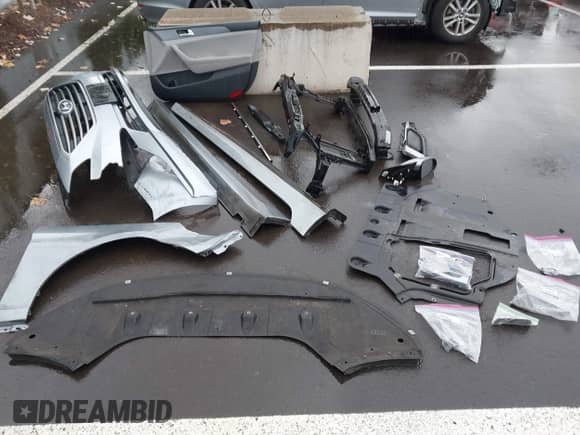 2017 Hyundai Sonata 2.4L with VIN 5NPE24AF5HH533583, listed as a IAAI auction lot 43295526 with 84,848 mi miles and . Bid and sale history available at DreamBid. Image 12.