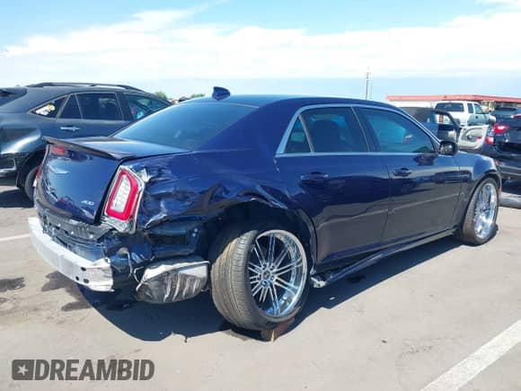 2016 Chrysler 300 Limited с VIN 2C3CCAAG9GH161141, выставлен на аукционе IAAI как лот 43260199 с пробегом 125 725 миль миль и . История ставок и продаж доступна на DreamBid. Изображение 6.