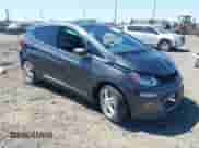 2017 Chevrolet Bolt EV LT z VIN 1G1FW6S09H4138416, wystawiony jako IAAI lot #42812605 z przebiegiem 55 833 mil mil oraz . Historia ofert i sprzedaży dostępna na DreamBid. Obrazek 1.