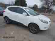 2014 Hyundai Tucson Walking Dead Edition с VIN KM8JUCAGXEU915410, выставлен на аукционе IAAI как лот 41537801 с пробегом 168 919 миль миль и . История ставок и продаж доступна на DreamBid. Изображение 1.