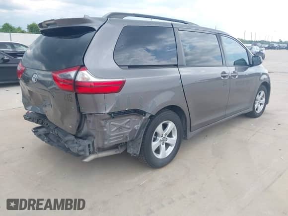 2020 Toyota Sienna LE with VIN 5TDKZ3DC6LS030934, listed as a IAAI auction lot 43066835 with 173,707 mi miles and . Bid and sale history available at DreamBid. Image 4.