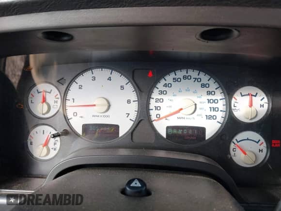 2005 Dodge 1500 ST with VIN 1D7HU16N75J651911, listed as a IAAI auction lot 43454085 with 305,431 mi miles and . Bid and sale history available at DreamBid. Image 7.