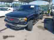 2000 GMC Sierra 1500 SLE z VIN 1GTEK19T5YE243255, wystawiony jako IAAI lot #42870917 z przebiegiem 258 489 mil mil oraz . Historia ofert i sprzedaży dostępna na DreamBid. Obrazek 17.