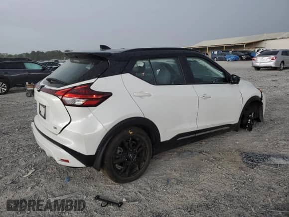 2023 Nissan Kicks SR с VIN 3N1CP5DVXPL505233, выставлен на аукционе Copart как лот 67016475 с пробегом 23 263 миль миль и Списание • Salvage title. История ставок и продаж доступна на DreamBid. Изображение 3.