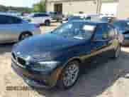 2017 BMW 3 Series 320i z VIN WBA8E1G56HNU13225, wystawiony jako IAAI lot #43127812 z przebiegiem 78 166 mil mil oraz . Historia ofert i sprzedaży dostępna na DreamBid. Obrazek 2.