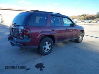 2005 Chevrolet TrailBlazer LS с VIN 1GNDT13S352241016, выставлен на аукционе IAAI как лот 43443859 с пробегом 192 660 миль миль и . История ставок и продаж доступна на DreamBid. Изображение 4.