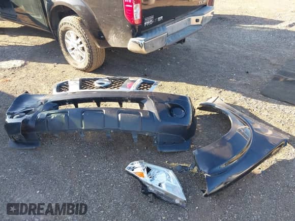 2016 Nissan Frontier SV z VIN 1N6AD0EV1GN768819, wystawiony jako IAAI lot #43075358 z przebiegiem 100 779 mil mil oraz . Historia ofert i sprzedaży dostępna na DreamBid. Obrazek 12.