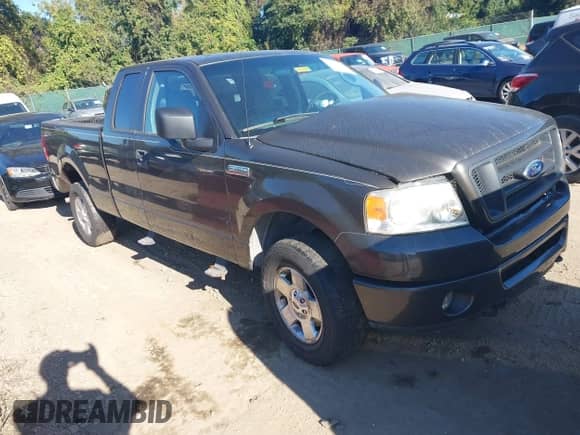 2006 Ford F-150 STX с VIN 1FTRX14W16NA31535, выставлен на аукционе IAAI как лот 43381604 с пробегом 112 229 миль миль и . История ставок и продаж доступна на DreamBid. Изображение 1.