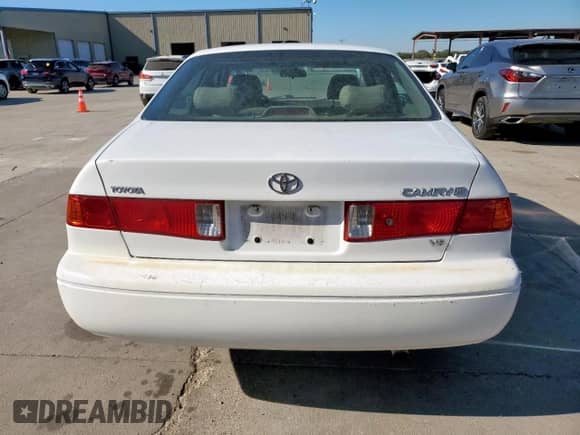 2000 Toyota Camry LE с VIN 4T1BF28K5YU949455, выставлен на аукционе Copart как лот 82407375 с пробегом 226 946 миль миль и Чистый • Clean title. История ставок и продаж доступна на DreamBid. Изображение 6.