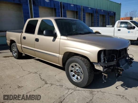2005 GMC Sierra 1500 SLT z VIN 2GTEC13T251131726, wystawiony jako Copart lot #52334705 z przebiegiem 109 319 mil mil oraz Szkoda całkowita • Salvage title. Historia ofert i sprzedaży dostępna na DreamBid. Obrazek 4.