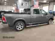 2016 Ram 1500 Laramie z VIN 1C6RR7VT3GS197096, wystawiony jako Copart lot #59224275 z przebiegiem 105 577 mil mil oraz Szkoda całkowita • Salvage title. Historia ofert i sprzedaży dostępna na DreamBid. Obrazek 3.