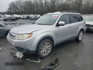 2011 Subaru Forester X Limited z VIN JF2SHAFC5BH719789, wystawiony jako Copart lot #44057775 z przebiegiem 126 195 mil mil oraz Szkoda całkowita • Salvage title. Historia ofert i sprzedaży dostępna na DreamBid. Obrazek 1.