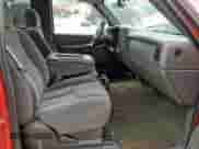 2005 Chevrolet Silverado 1500 z VIN 1GCEC14X45Z352690, wystawiony jako Copart lot #63140875 z przebiegiem 105 293 mil mil oraz Szkoda całkowita • Salvage title. Historia ofert i sprzedaży dostępna na DreamBid. Obrazek 7.