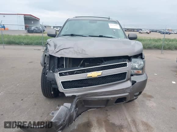 2012 Chevrolet Suburban LT с VIN 1GNSKJE71CR309191, выставлен на аукционе IAAI как лот 42574060 с пробегом 198 988 миль миль и . История ставок и продаж доступна на DreamBid. Изображение 12.