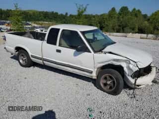 2001 Chevrolet S-10 LS z VIN 1GCCS19WX18183480, wystawiony jako Copart lot #66521834 z przebiegiem 250 524 mil mil oraz Szkoda całkowita • Salvage title. Historia ofert i sprzedaży dostępna na DreamBid. Obrazek 4.