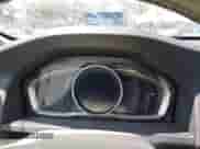 2016 Volvo S60 T5 Drive-E Premier z VIN YV126MFK9G2397028, wystawiony jako IAAI lot #42593825 z przebiegiem 67 080 mil mil oraz . Historia ofert i sprzedaży dostępna na DreamBid. Obrazek 7.