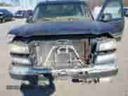 2005 Chevrolet Silverado 1500 LS z VIN 2GCEC13TX51388858, wystawiony jako IAAI lot #41771105 z przebiegiem 266 554 mil mil oraz . Historia ofert i sprzedaży dostępna na DreamBid. Obrazek 6.
