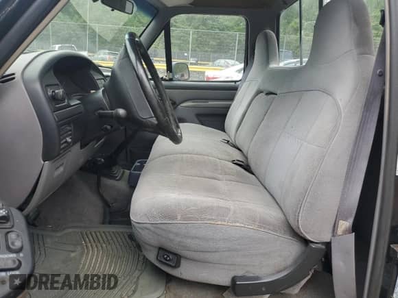 1996 Ford F-150 с VIN 1FTEF14YXTLA67265, выставлен на аукционе Copart как лот 58006275 с пробегом 218 821 миль миль и Списание • Salvage title. История ставок и продаж доступна на DreamBid. Изображение 7.