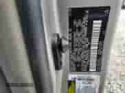 2005 Toyota Sienna XLE z VIN 5TDZA22C75S276333, wystawiony jako Copart lot #83929155 z przebiegiem 226 327 mil mil oraz Szkoda całkowita • Salvage title. Historia ofert i sprzedaży dostępna na DreamBid. Obrazek 13.