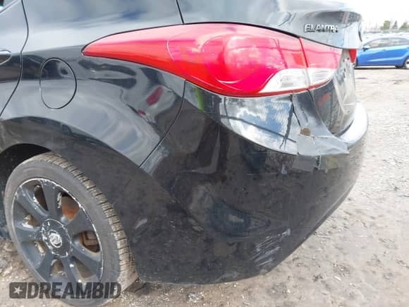 2011 Hyundai Elantra Limited with VIN KMHDH4AE3BU170436, listed as a IAAI auction lot 41877202 with 174,142 mi miles and . Bid and sale history available at DreamBid. Image 6.