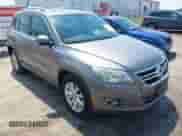 2009 Volkswagen Tiguan S с VIN WVGAV75N39W003418, выставлен на аукционе IAAI как лот 42228870 с пробегом 173 548 миль миль и . История ставок и продаж доступна на DreamBid. Изображение 1.