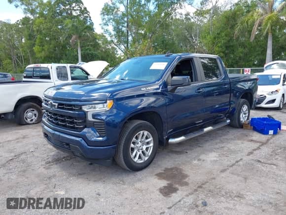 2022 Chevrolet Silverado 1500 RST with VIN 2GCUDEED0N1503392, listed as a IAAI auction lot 42263440 with 54,943 mi miles and . Bid and sale history available at DreamBid. Image 2.