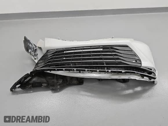 2024 Toyota Sienna Limited с VIN 5TDZRKEC7RS217633, выставлен на аукционе Copart как лот 56478865 с пробегом 2 893 миль миль и Чистый • Clean title. История ставок и продаж доступна на DreamBid. Изображение 13.