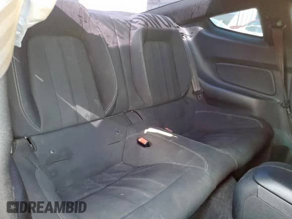 2019 Ford Mustang EcoBoost z VIN 1FA6P8TH6K5180697, wystawiony jako Copart lot #71162955 z przebiegiem 81 047 mil mil oraz Czysty tytuł • Clean title. Historia ofert i sprzedaży dostępna na DreamBid. Obrazek 10.