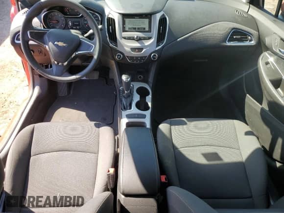 2017 Chevrolet Cruze LS с VIN 1G1BC5SM7H7239960, выставлен на аукционе Copart как лот 85331635 с пробегом 65 556 миль миль и Чистый • Clean title. История ставок и продаж доступна на DreamBid. Изображение 8.