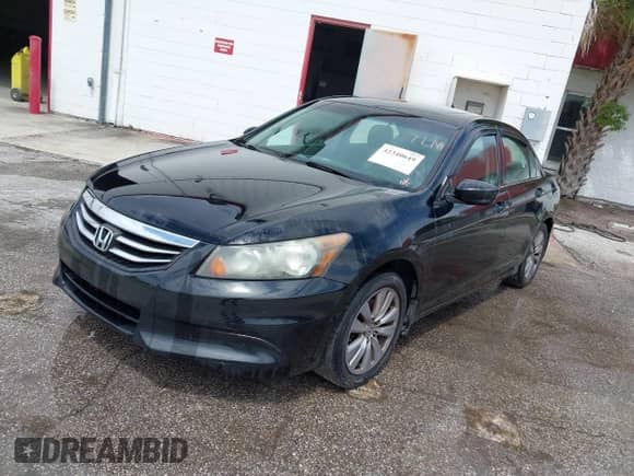 2011 Honda Accord EX z VIN 1HGCP2E7XBA106304, wystawiony jako IAAI lot #42340649 z przebiegiem Nie podano mil oraz . Historia ofert i sprzedaży dostępna na DreamBid. Obrazek 17.