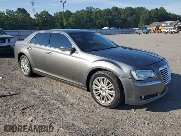 2012 Chrysler 300 Limited с VIN 2C3CCAHG7CH174728, выставлен на аукционе Copart как лот 65705715 с пробегом 89 922 миль миль и Списание • Salvage title. История ставок и продаж доступна на DreamBid. Изображение 4.