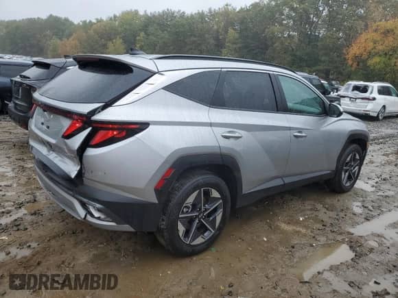 2025 Hyundai Tucson SEL with VIN 5NMJBCDE0SH530879, listed as a Copart auction lot 86465535 with 13,872 mi miles and Salvage title. Bid and sale history available at DreamBid. Image 3.