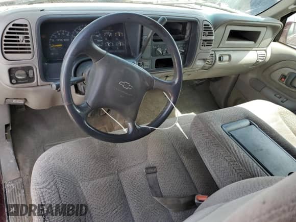 1997 Chevrolet Silverado 2500 с VIN 1GCGK29J0VE155562, выставлен на аукционе Copart как лот 52716745 с пробегом 228 506 миль миль и Списание • Salvage title. История ставок и продаж доступна на DreamBid. Изображение 8.
