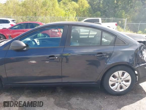 2016 Chevrolet Cruze LS с VIN 1G1PC5SH9G7221709, выставлен на аукционе IAAI как лот 43299747 с пробегом 56 815 миль миль и . История ставок и продаж доступна на DreamBid. Изображение 14.